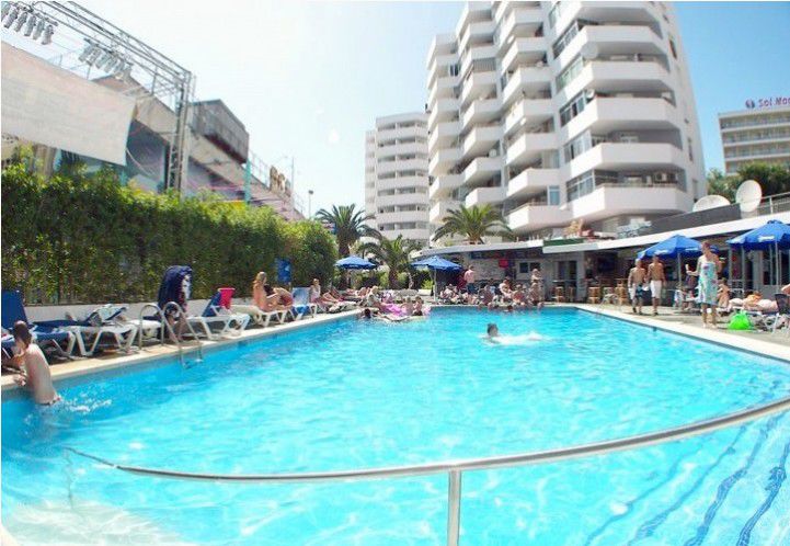 Отель Apts Magalluf Playa (Adults Only) Экстерьер фото