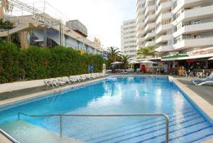 Отель Apts Magalluf Playa (Adults Only) Экстерьер фото